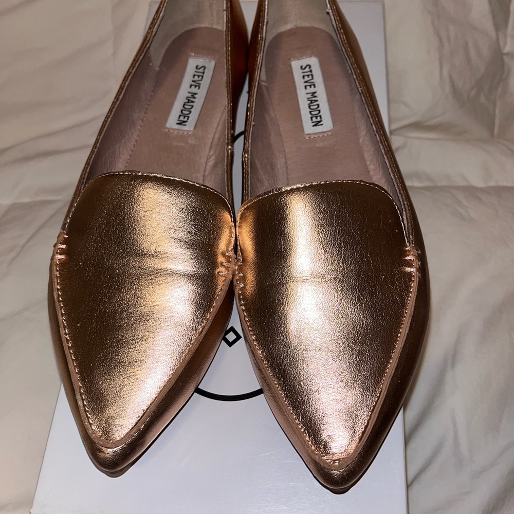 Steve Madden feather flats rose gold size 7.5